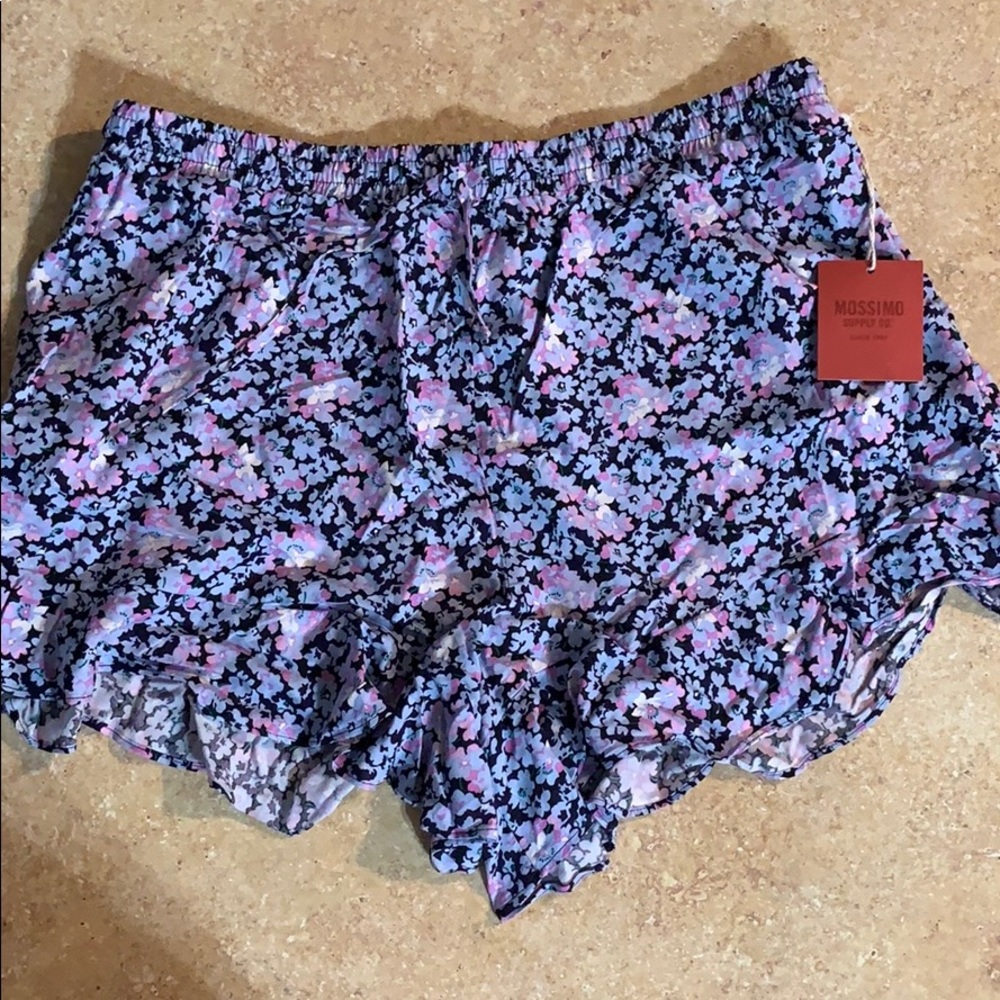 💕Floral flutter shorts